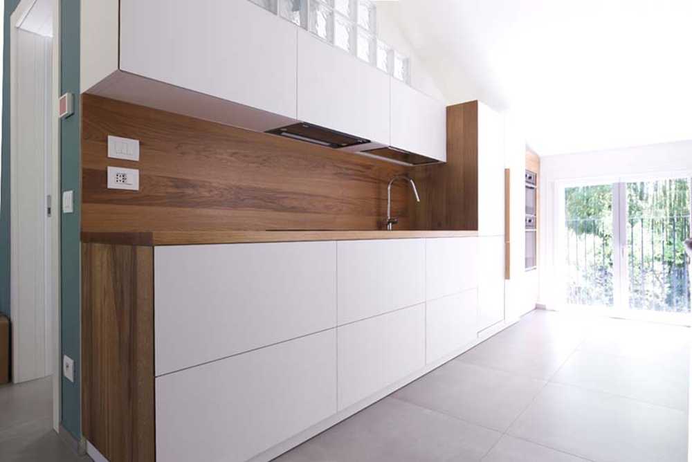 Villa muItifamiliare immersa nel verde, design sartoriale a servizio dei residenti