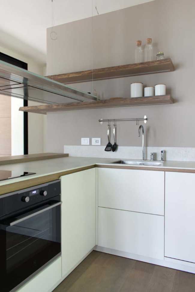 Villa muItifamiliare immersa nel verde, design sartoriale a servizio dei residenti