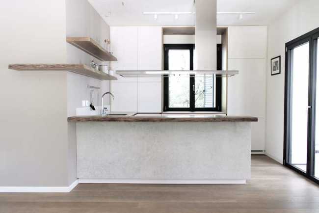 Villa muItifamiliare immersa nel verde, design sartoriale a servizio dei residenti