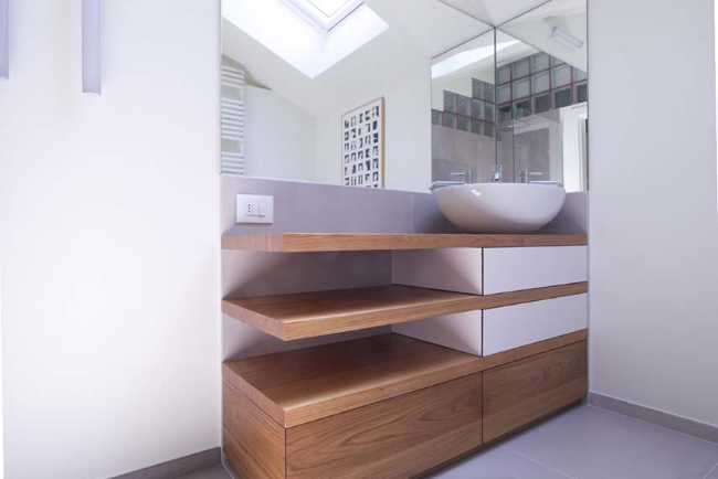 Villa muItifamiliare immersa nel verde, design sartoriale a servizio dei residenti