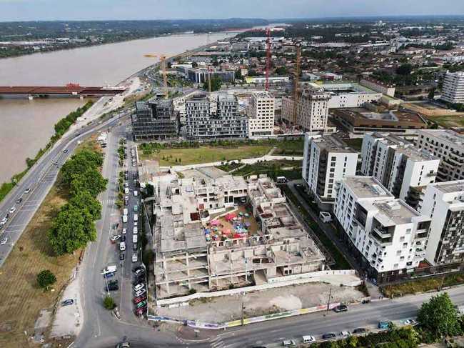 LUMI is a game, urban area for events, pop universe where to relax