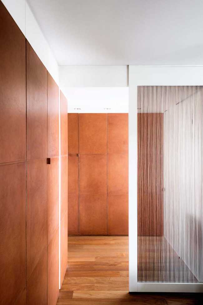 The courtyard becomes an art space. Casa LS sewn around the patio