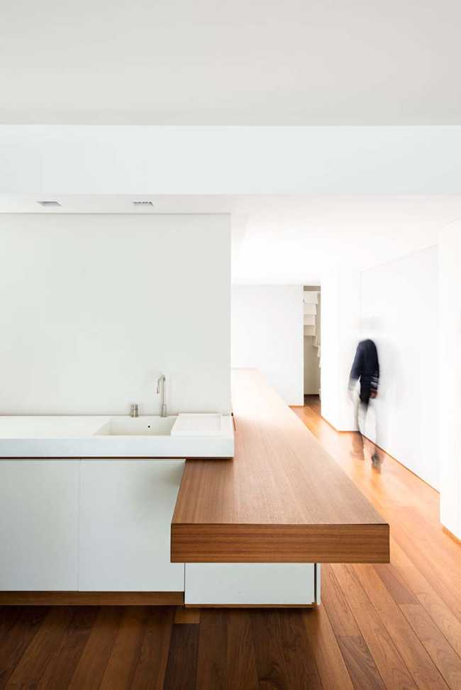 The courtyard becomes an art space. Casa LS sewn around the patio