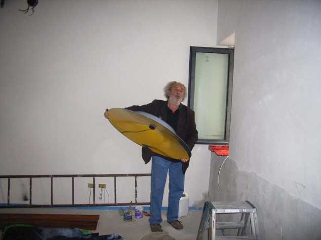 The courtyard becomes an art space. Casa LS sewn around the patio