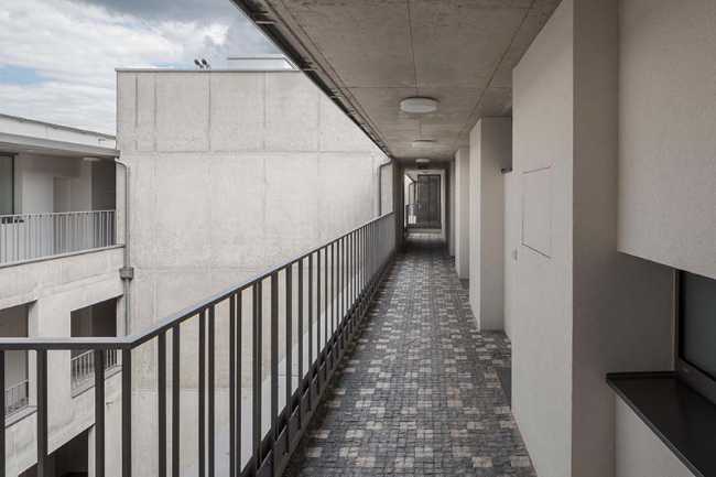 Prachnerova: un esperimento di integrazione urbana e design funzionale