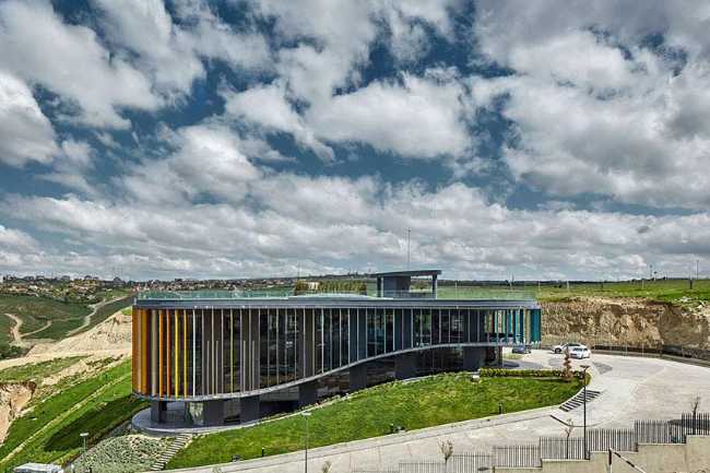 A colorful journey inside ONS İNCEK's vibrant showroom