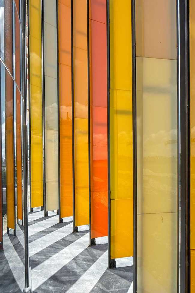 A colorful journey inside ONS İNCEK's vibrant showroom