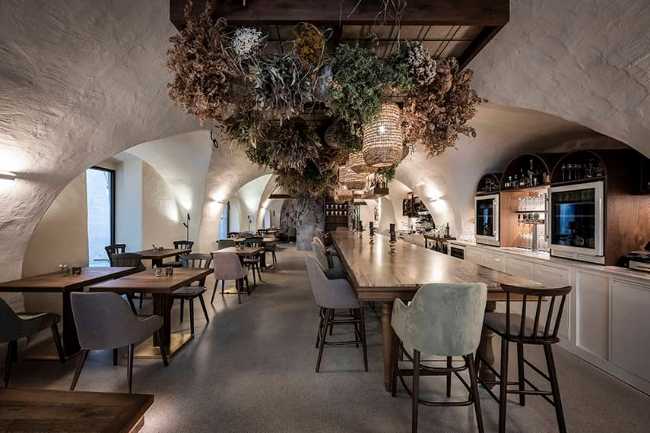 Bogen, le bistrot floral, se tient entre héritage historique et finesse contemporaine