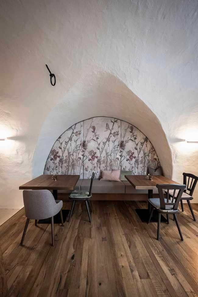 Bogen, le bistrot floral, se tient entre héritage historique et finesse contemporaine