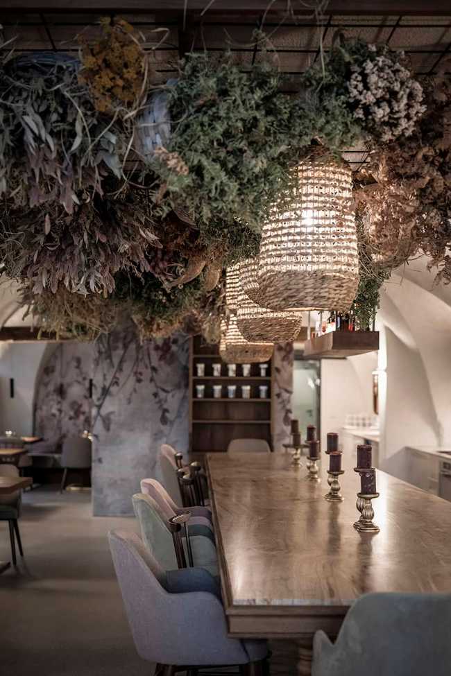 Bogen, le bistrot floral, se tient entre héritage historique et finesse contemporaine