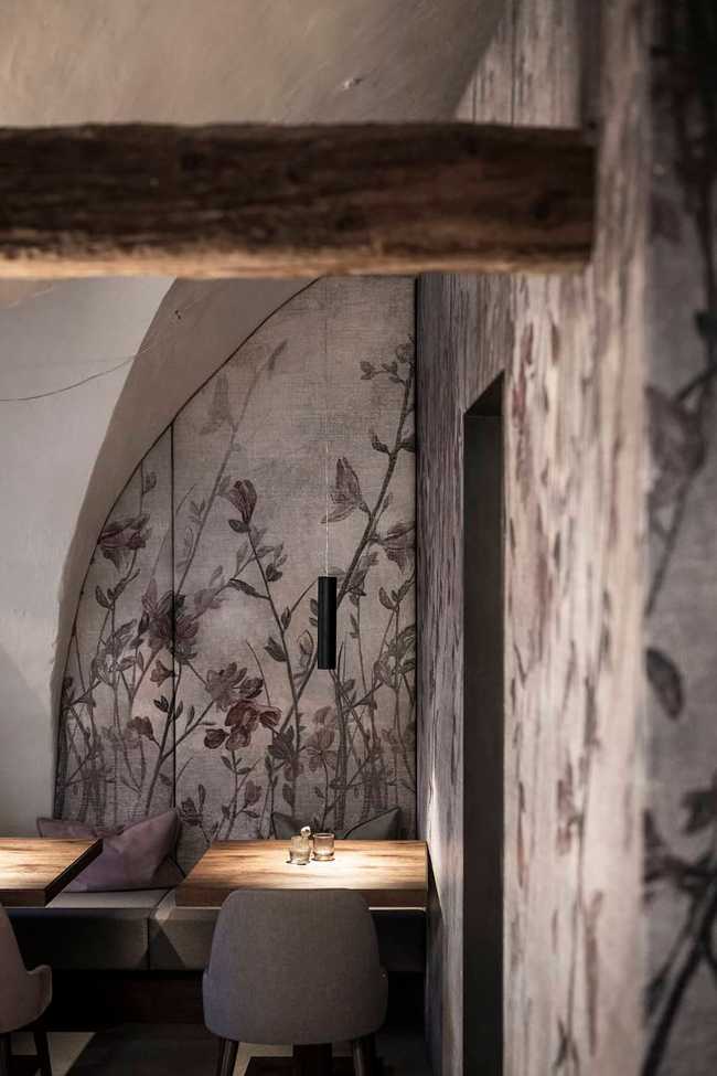 Bogen, le bistrot floral, se tient entre héritage historique et finesse contemporaine