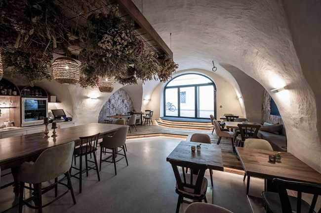 Bogen, le bistrot floral, se tient entre héritage historique et finesse contemporaine