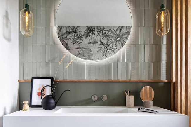 Materia e colore per un mini appartamento a Milano