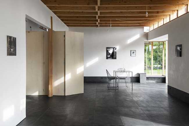 Gallery House, the architectural project lives in the landscape