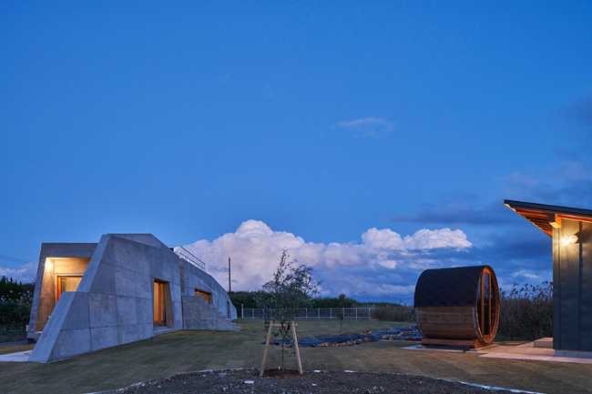 The Japanese Isumi Villa redefines indoor-outdoor living