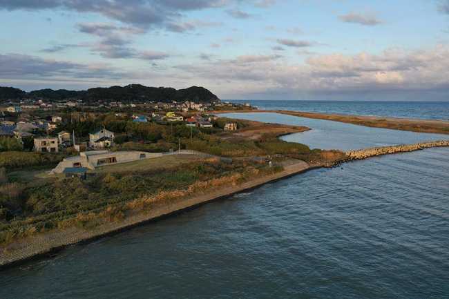The Japanese Isumi Villa redefines indoor-outdoor living
