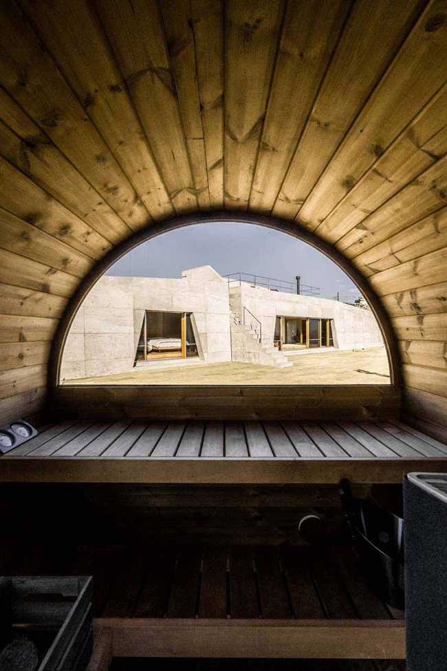 The Japanese Isumi Villa redefines indoor-outdoor living