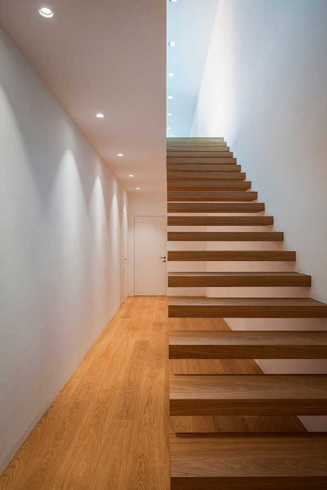 escaleras colgantes de madera