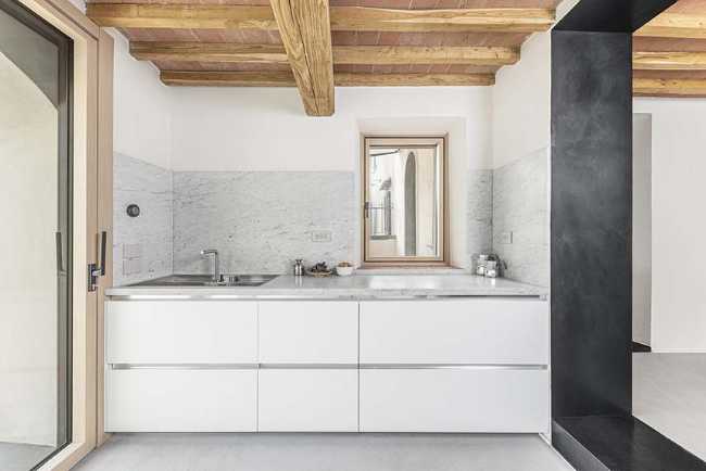 From the recovery of history, the contemporary living of Casa Citerna