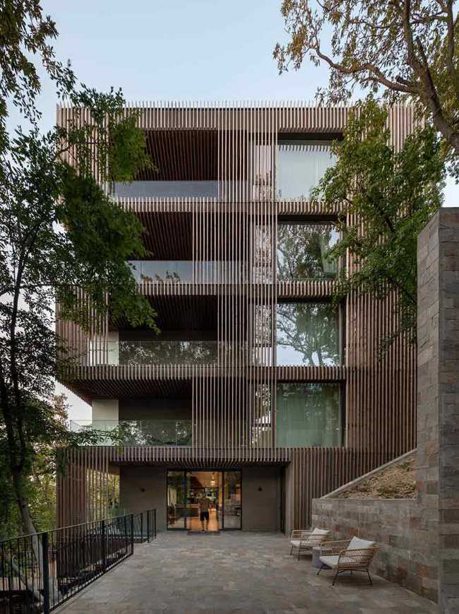 Può l’architettura integrarsi con la natura? Hotel Umami