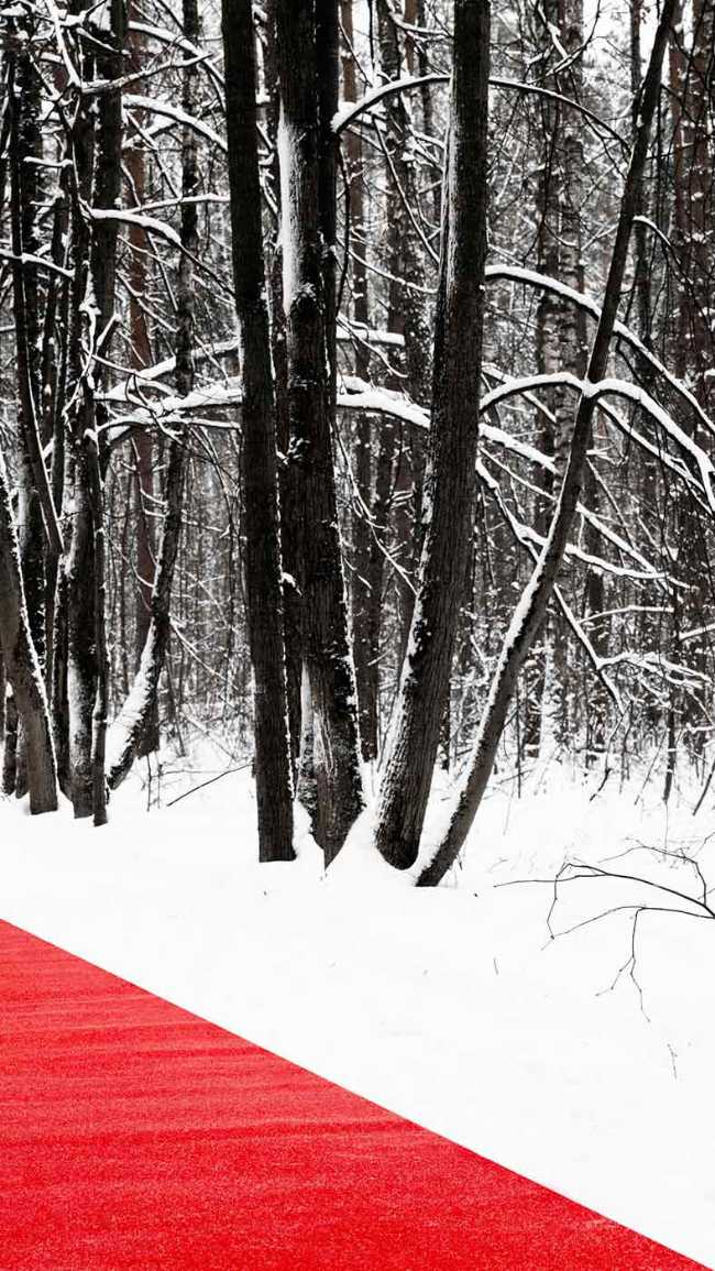 Nowhere. A red thread in the white landscape, effects of perspective and infinity