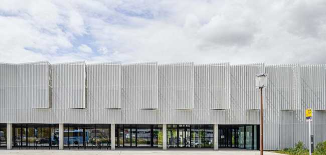 The architecture of the Blagnac Conservatory reorganizes the urban context