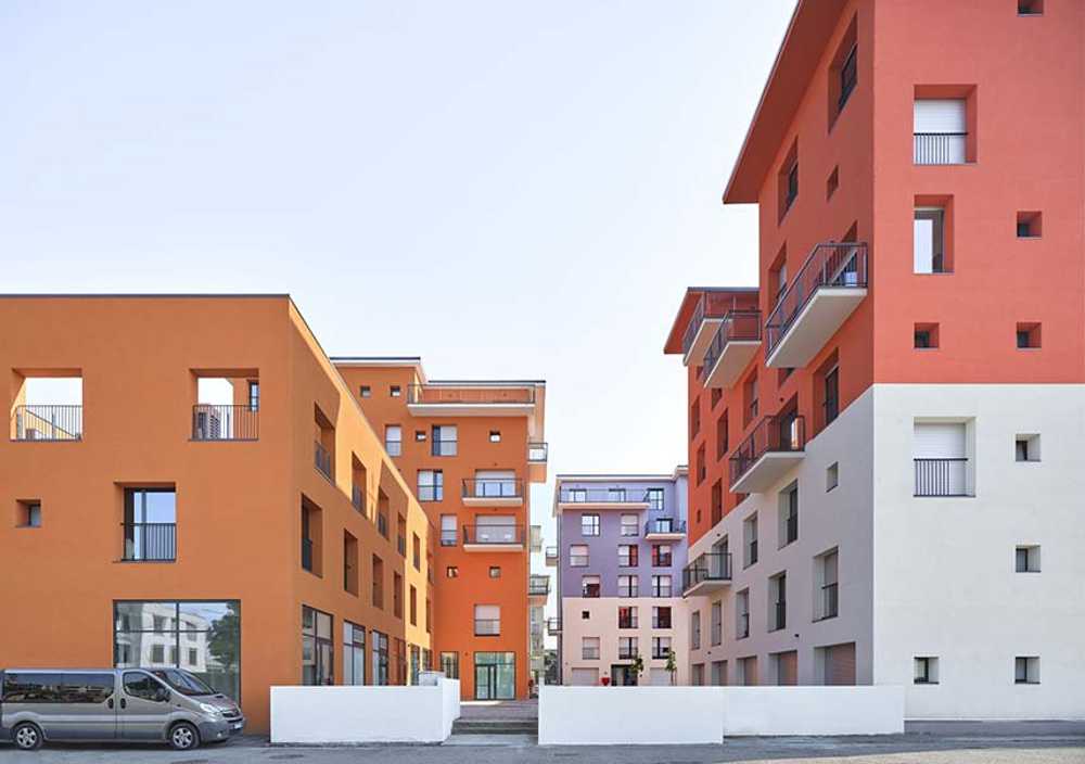 Camplus: student and social housing in the former Olympic Village of Turin