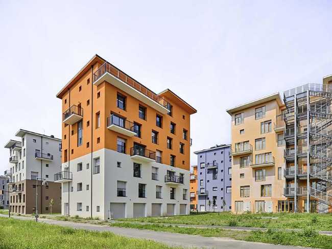 Camplus: student and social housing in the former Olympic Village of Turin