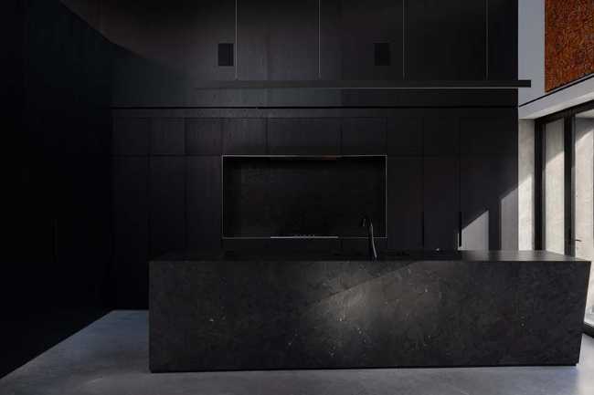 Zig Zag House. Bold shapes for the expansion of a family home