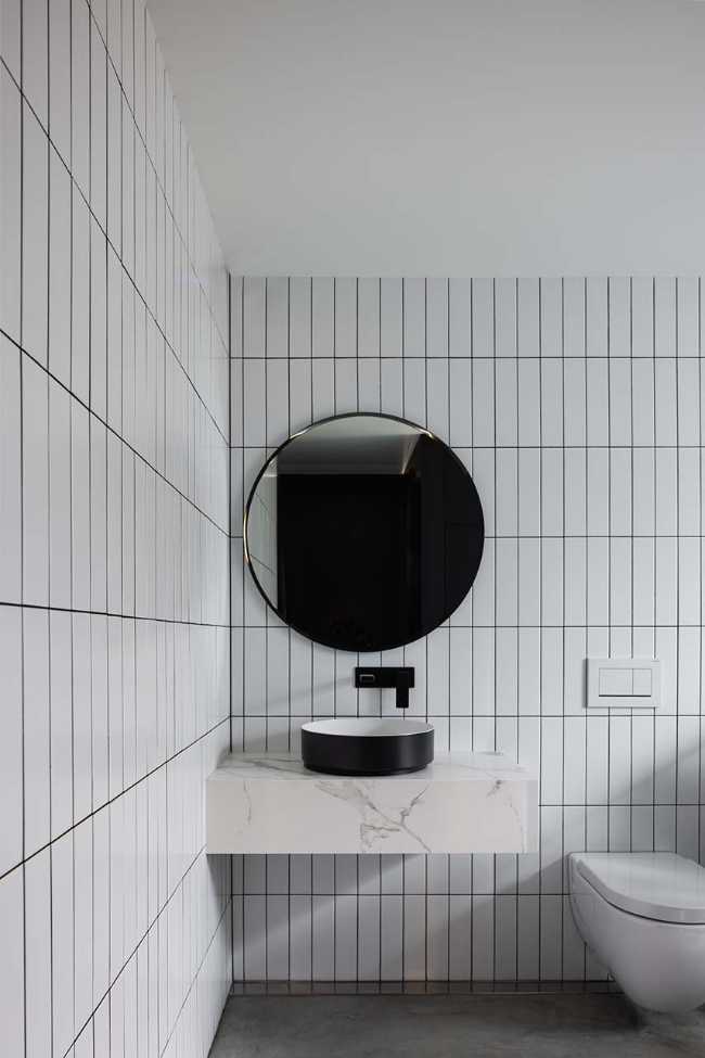 Zig Zag House. Bold shapes for the expansion of a family home