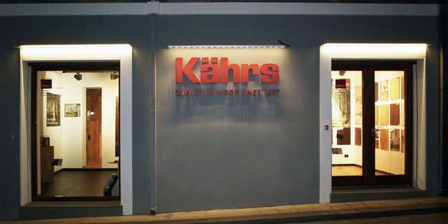 EXPO KAHRS Cosmarredi en edificio histórico reacondicionado en Cittanova