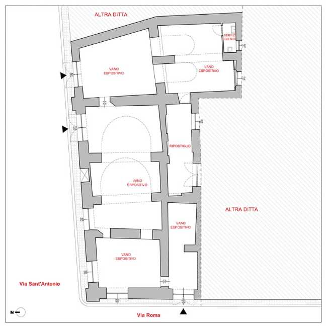EXPO KAHRS Cosmarredi en edificio histórico reacondicionado en Cittanova