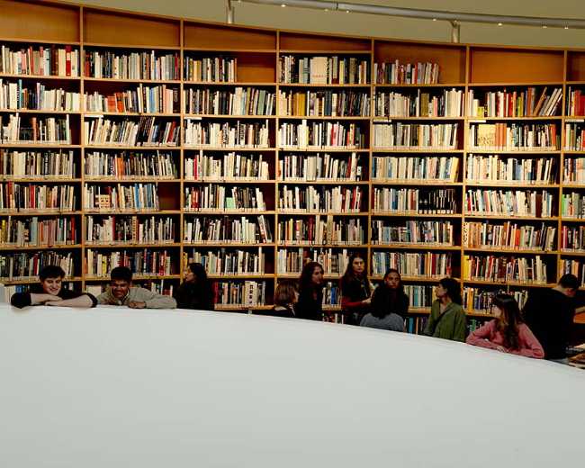 Recherche créative, expérimentation et talent. Fabrica fête ses 30 ans!