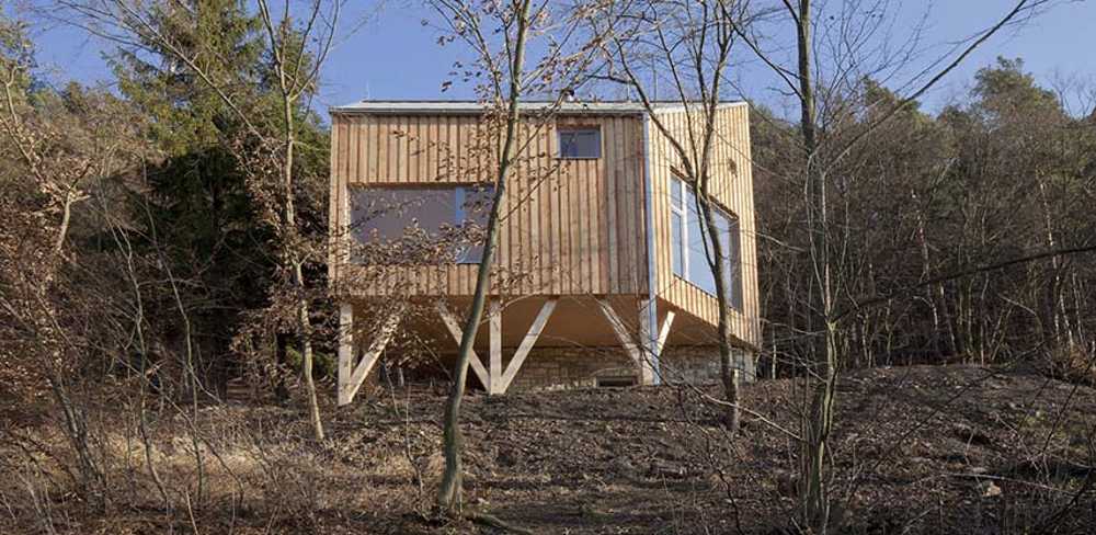 Una casa minimalista nel cuore di Křivoklátsko
