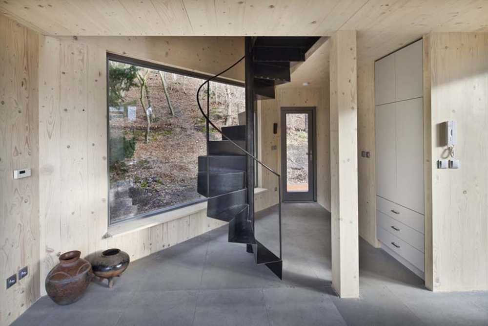 Una casa minimalista nel cuore di Křivoklátsko