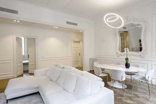 In a Liberty-style building in Milan the Majno 23 apartment is reborn