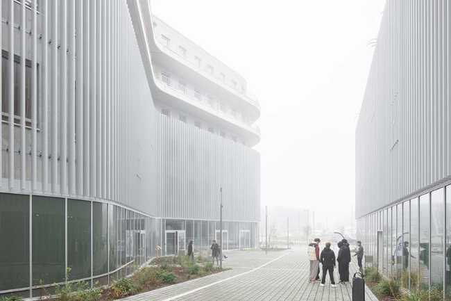 The view of a new landscape: Place Ravezies an urban oasis