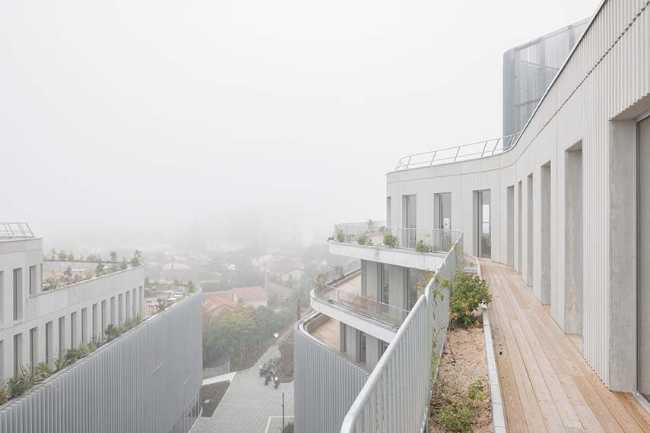 The view of a new landscape: Place Ravezies an urban oasis