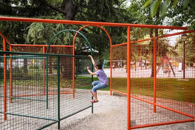 The Labyrinth of Sant Jordi Park: an inclusive space for play and discovery