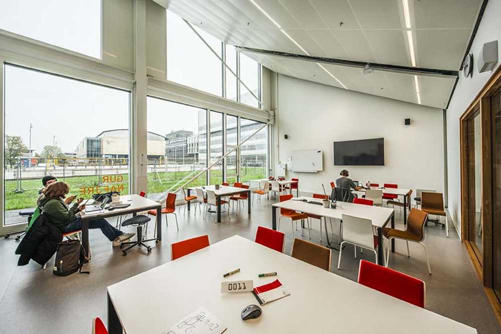 Diseño modular para la circularidad del edificio multifuncional LAB42