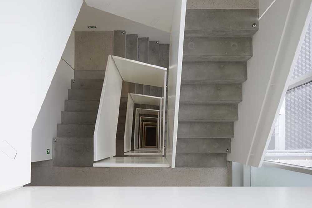 Edificio residenziale Koněvova tra atmosfere bohemien e contemporanee