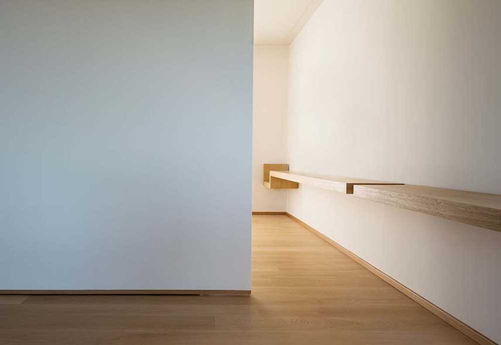 Intérieur pour la Maison SC. Ramener à la maison la sensation de surprise