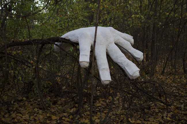 The papier-mâché sculptures in Antonella Paglialonga's set design.