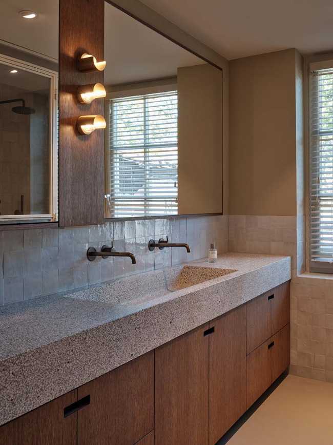 House Zandpad: rebirth of an ancient residence