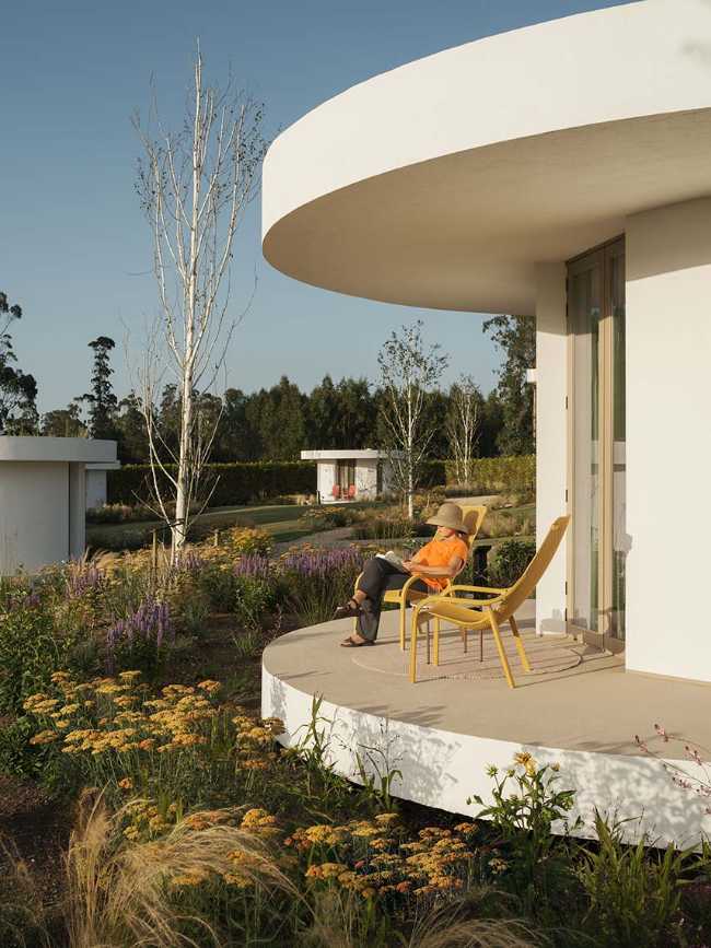 Retiro da Costiña: un viaje circular entre naturaleza y arquitectura