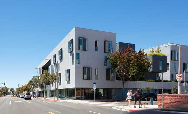 1819 Pico : le logement résidentiel qui célèbre l'espace social