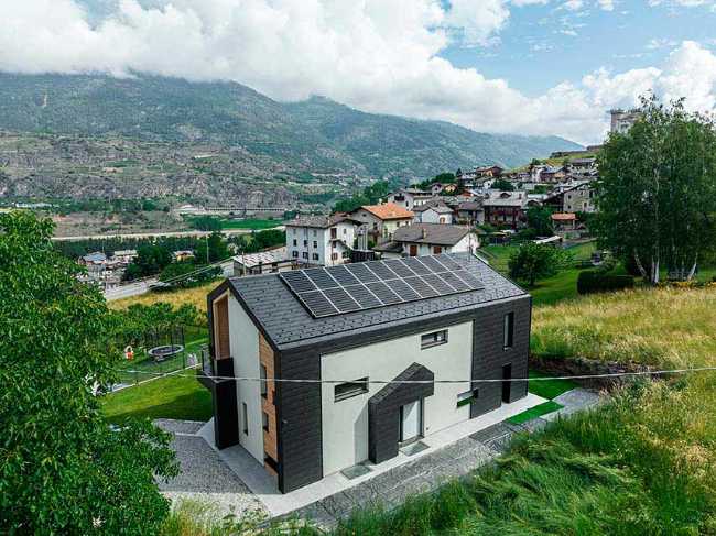 Zaffhaus, il progettista progetta la propria casa nel cuore delle Alpi