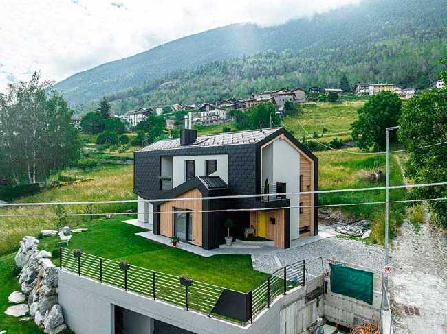 Zaffhaus, il progettista progetta la propria casa nel cuore delle Alpi