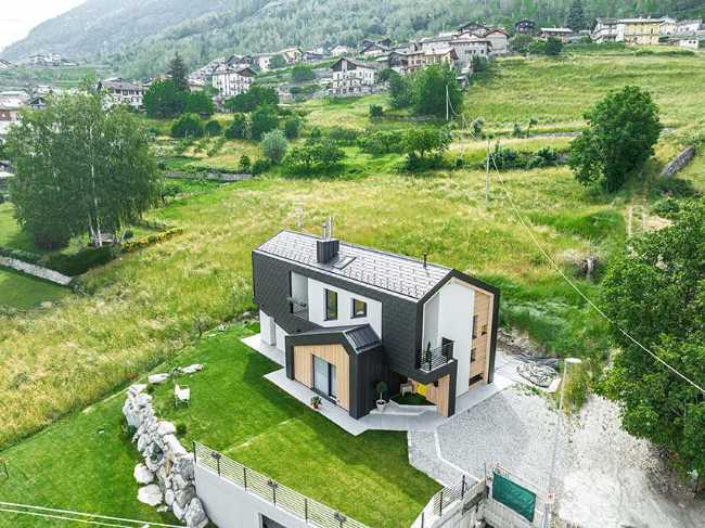 Zaffhaus, il progettista progetta la propria casa nel cuore delle Alpi