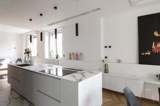 Restructuring between innovative design and rediscovered space